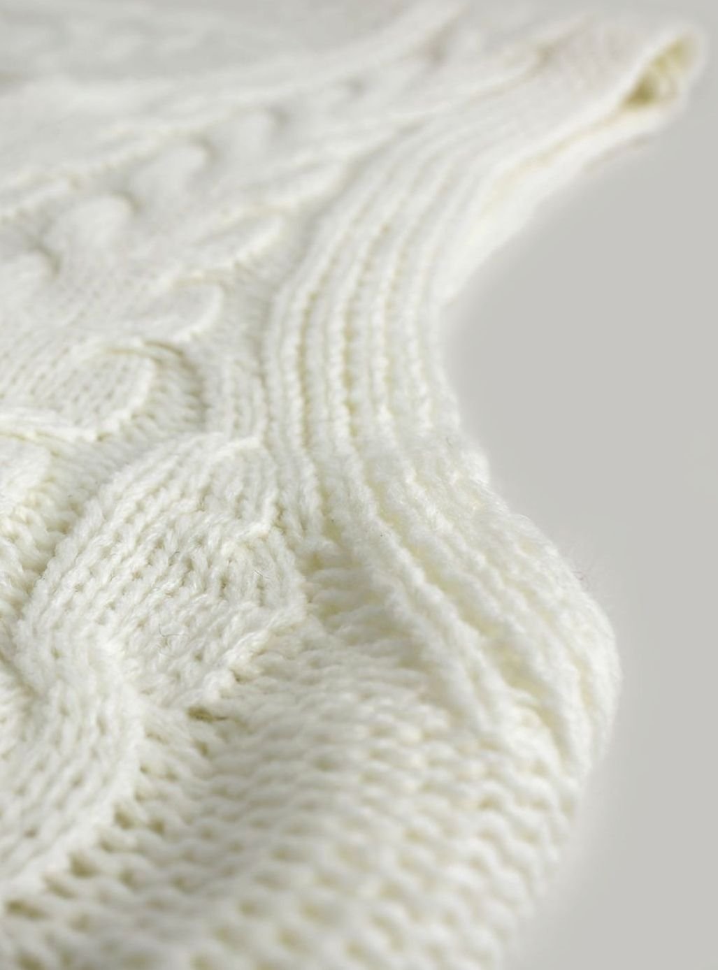 Cable Knit Sweater V Neck Relaxed Fit Stretch Pullover Jumper | Isadora