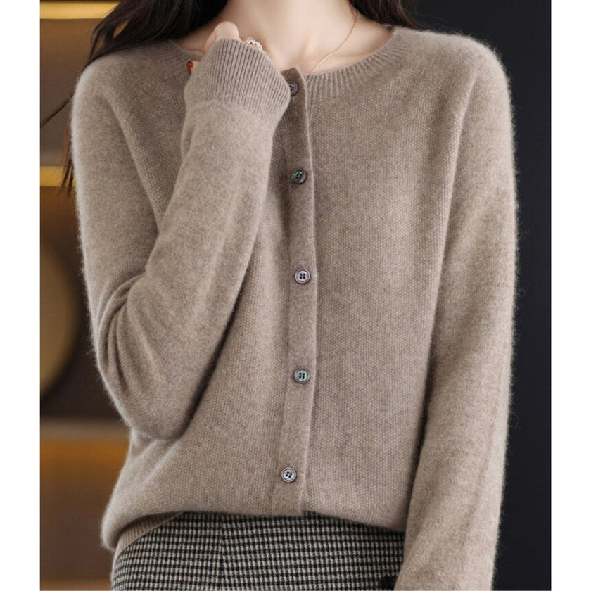 Mia | Women's Merino Wool Button-Front Knit Cardigan Sweater with Round-Neck for Autumn