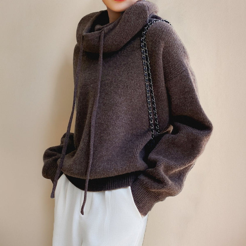 Evi | Women's Oversized Merino Wool Hooded Turtleneck Sweater with Chunky Knit for Everyday