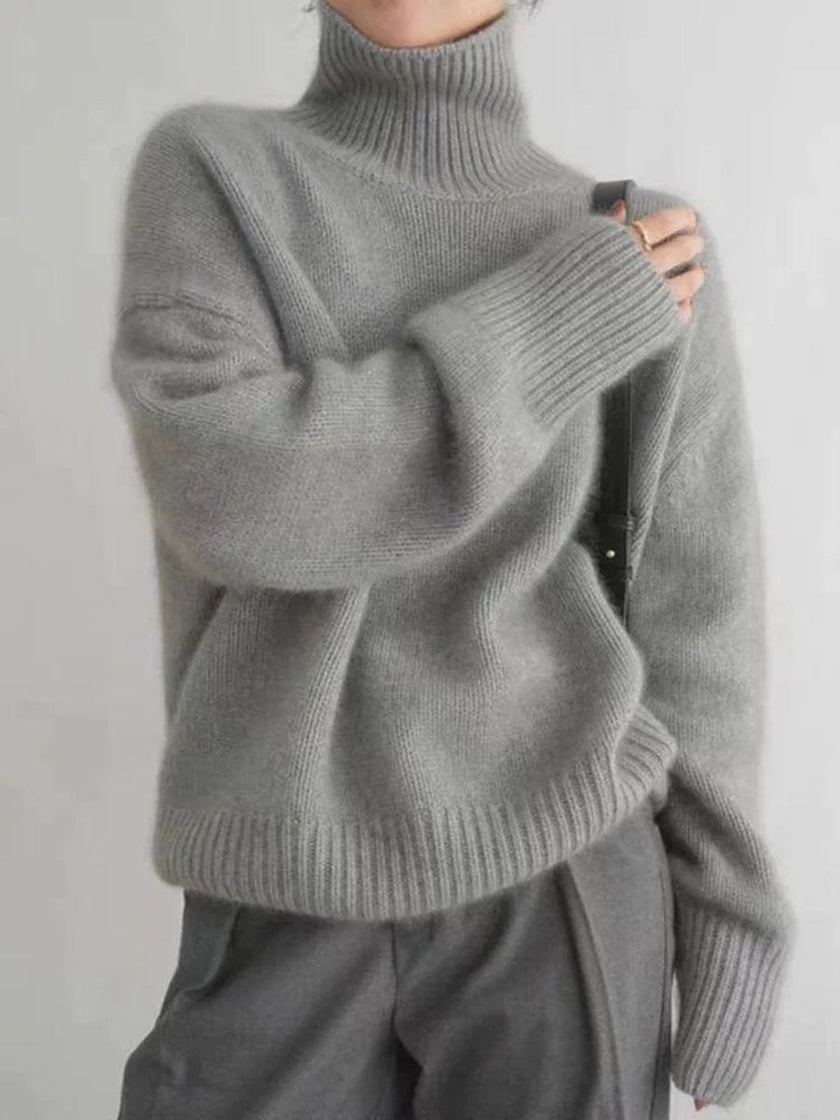Scarlett | Women's Oversized Turtleneck Cashmere Knit Sweater with Roll-Neck for Autumn