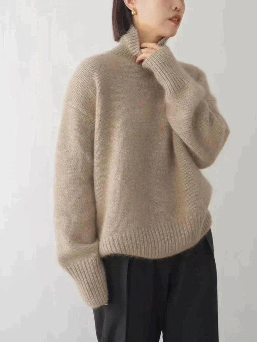 Scarlett | Women's Oversized Turtleneck Cashmere Knit Sweater with Roll-Neck for Autumn