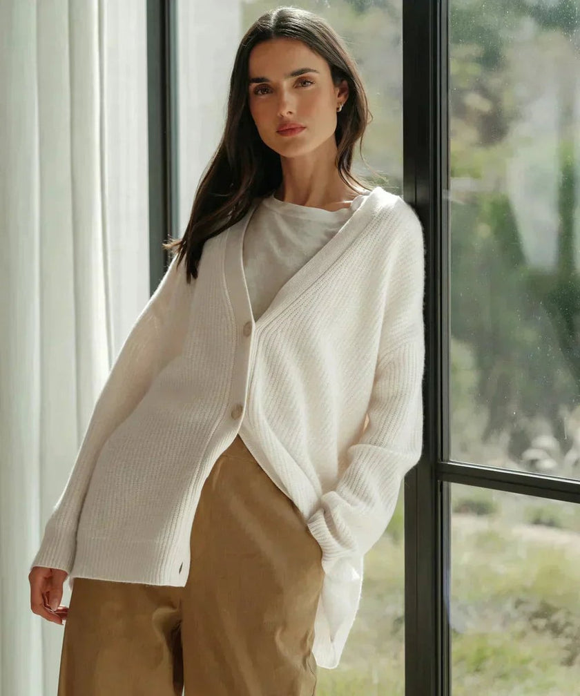 Hazel | Women's Relaxed-Fit V-Neck Button-Up Cashmere Cardigan with Ribbed for Everyday